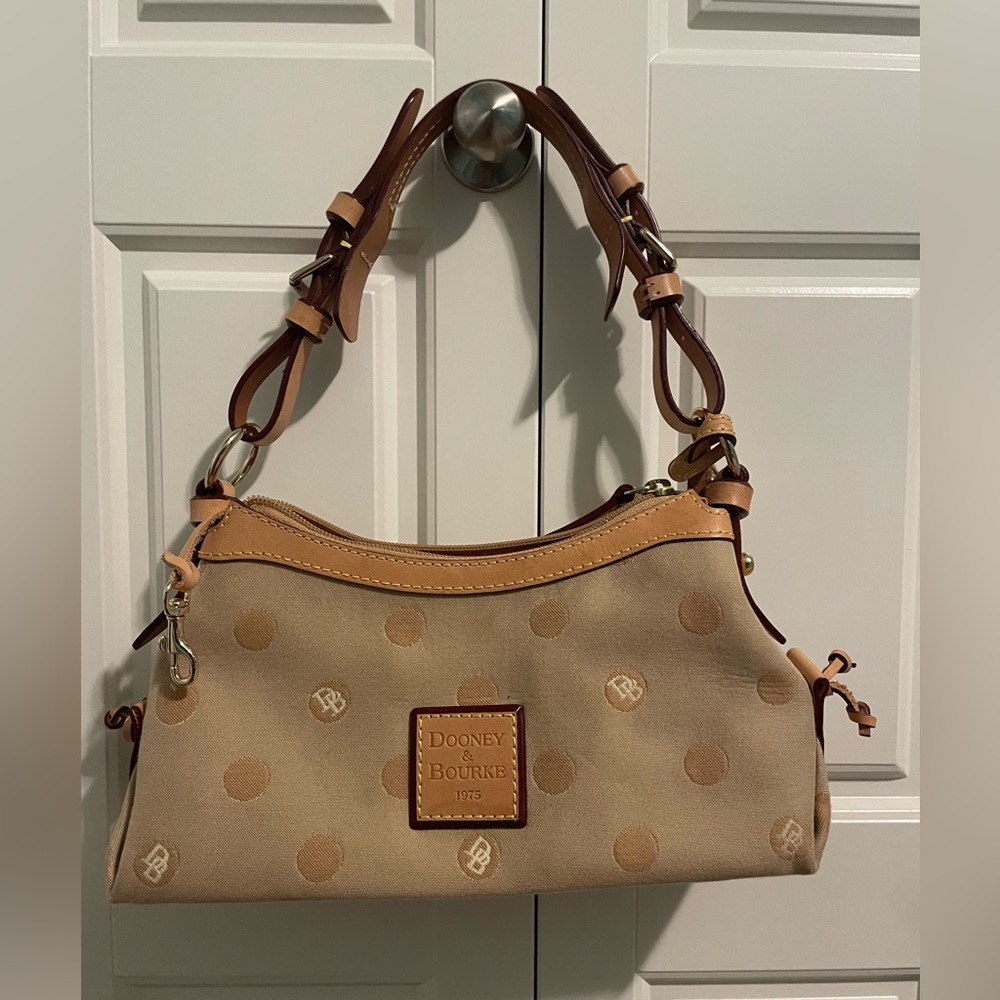 Dooney  & Bourke 1975 Tan Handbag